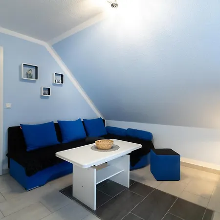 Haus Am Grossbahnhof Whg. 3 Апартаменты Остзебад Бинц