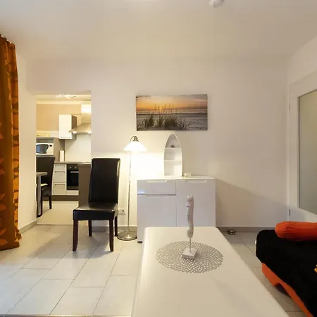 Haus Am Grossbahnhof Whg. 3 * Остзебад Бинц